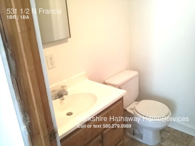 Building Photo - 531 1/2 N Francis St