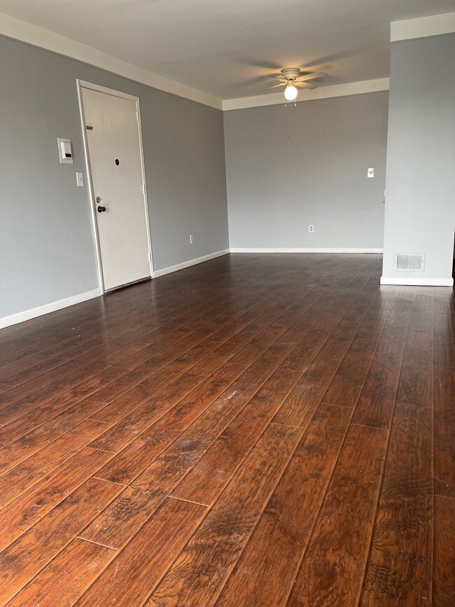 Foto del edificio - 14163 Ivanhoe Dr