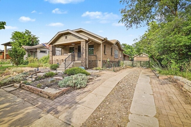 Building Photo - Charming Platte Park Bungalow Just Steps from South Pearl Street