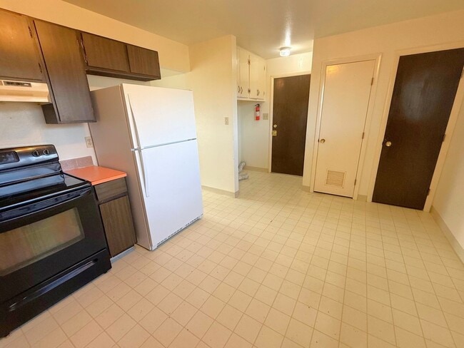 Foto del edificio - 3 Bedroom House w/ Garage