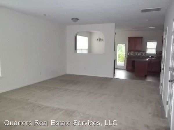 Building Photo - 5541 Farm House Trl