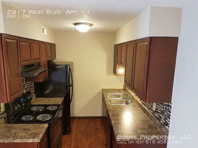 Foto del edificio - 2917 West Blvd