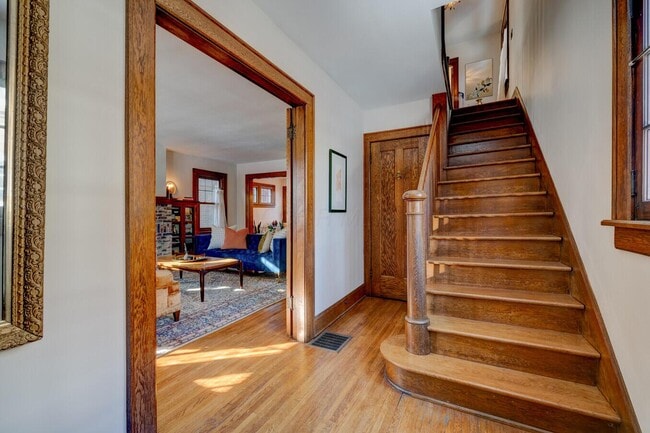 Foto del edificio - 2681 Summit St