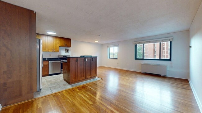 Building Photo - 1200 S Arlington Ridge Rd