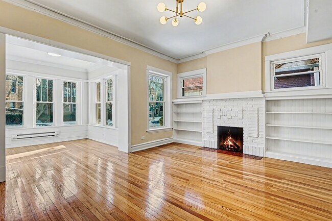 Sala de estar - 6444 N Magnolia Ave