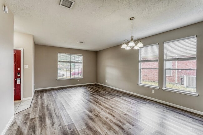 Foto del edificio - 21902 Willow Shadows Dr