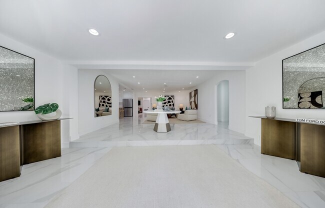 Foto del edificio - 871 NE 81st St