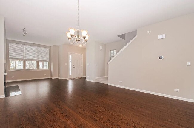 Building Photo - 2529 W Grenshaw St