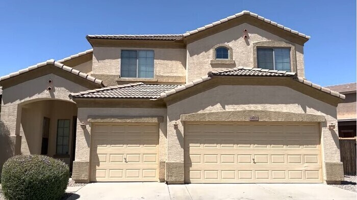 Primary Photo - 1st Level Primary Suite! 4 Bed 2.5 bath