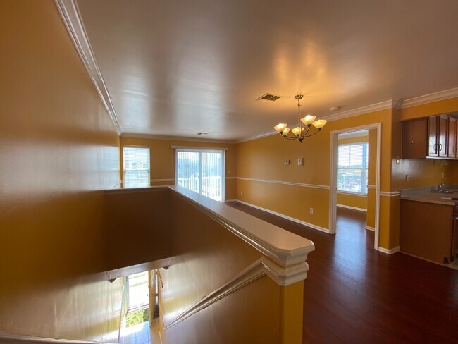 Building Photo - 6608 Seaspray Ave