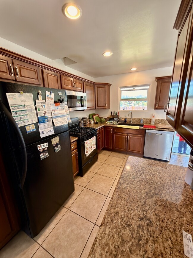 Building Photo - 5265 Bocaw Pl