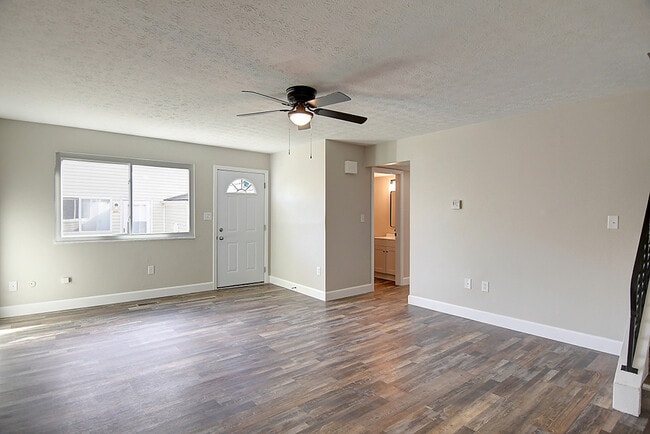 Building Photo - 354 Chadwick Pl