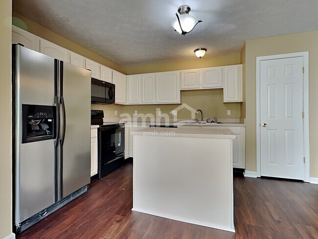Foto del edificio - 2508 Monarchy Ln