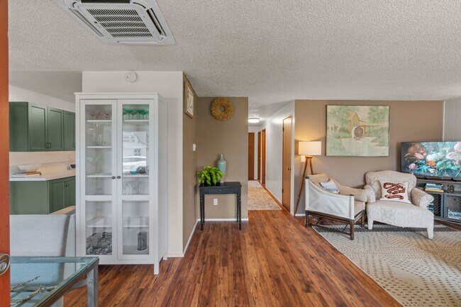 Foto del edificio - 1016 Arnold Ave