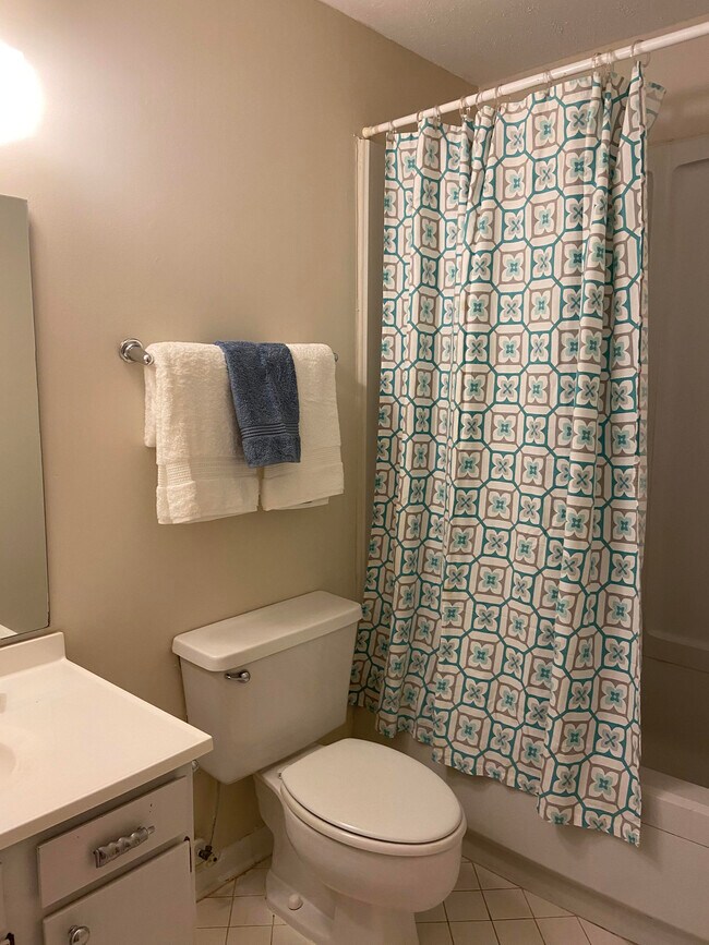 Foto del edificio - 3812 Summerwood Ct