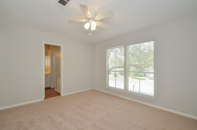 Building Photo - 14106 Locke Ln