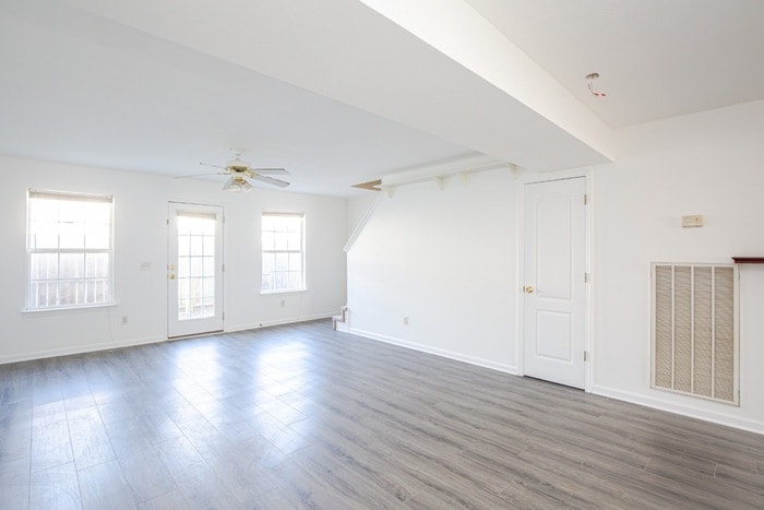 Building Photo - 5013 73rd Ave