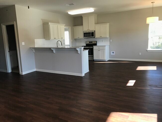 Building Photo - 10731 Cheryll Dr