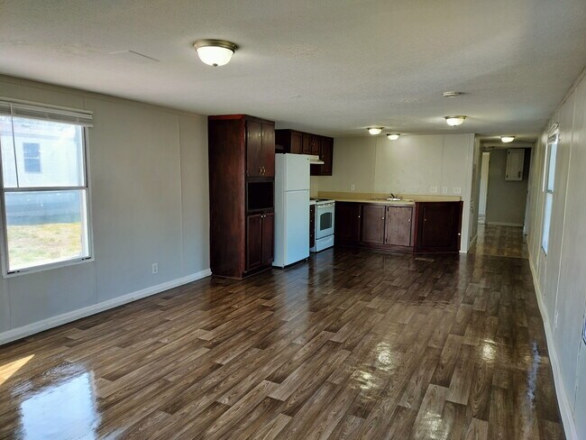 Foto del edificio - 210 Jamback Rd