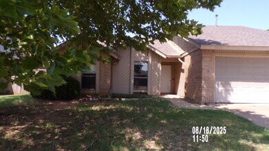 Building Photo - 2616 NW Locksley Ln
