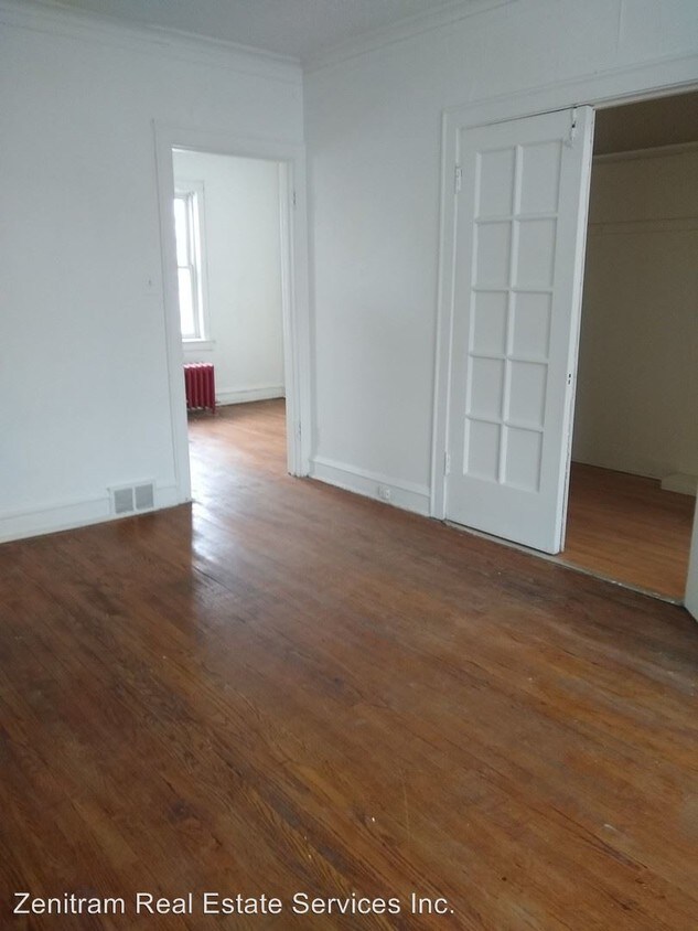 Building Photo - 1900 Warren St