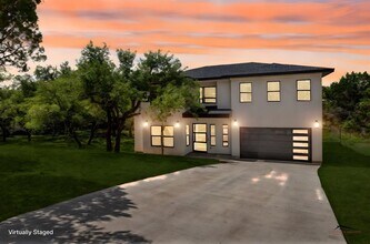 Building Photo - 17207 Oak Cliff Cir