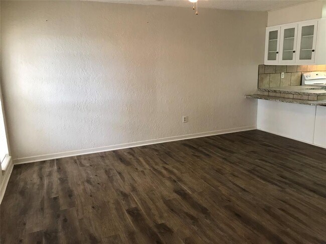 Foto del edificio - 3375 S 27th St