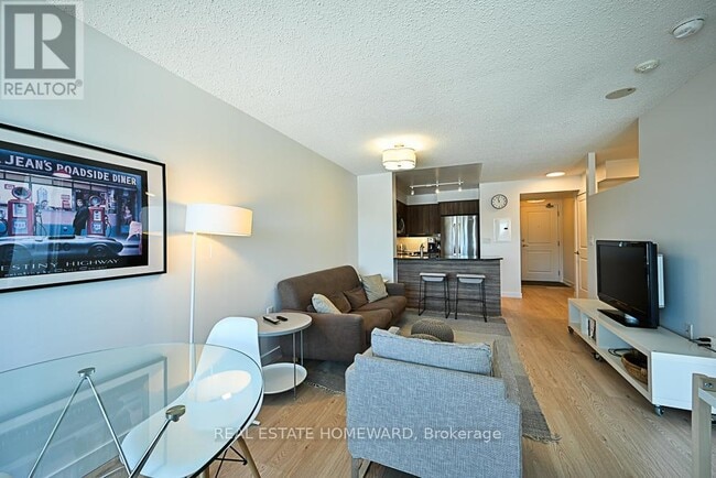 Photo du bâtiment - 125 Western Battery Rd