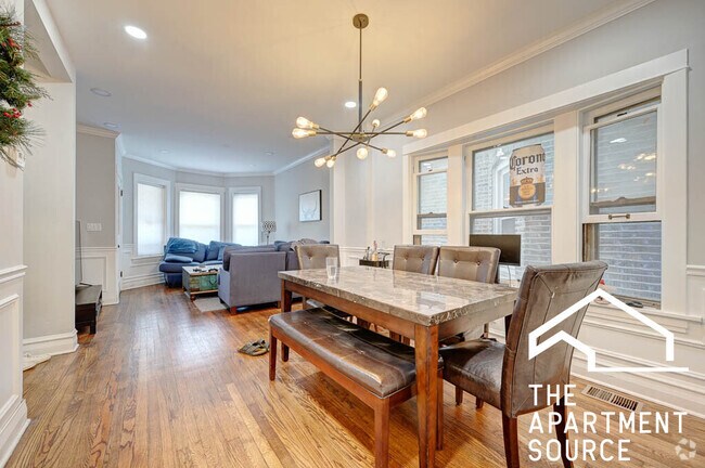 Building Photo - 2509 W Diversey Ave