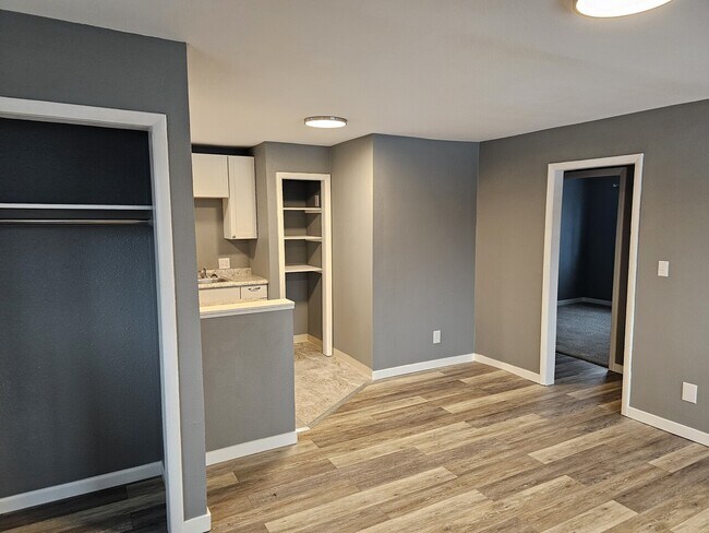 Foto del edificio - 534 N Bliss St