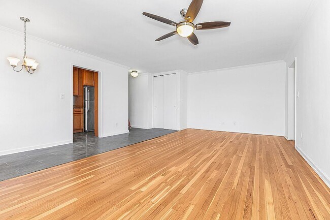 Foto del edificio - 66-40 108th St