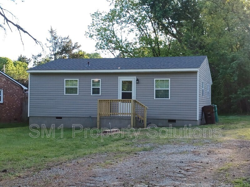 Photo - 404 Grand Street