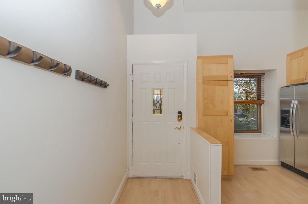 Primary Photo - 6319 Early Glow Ct
