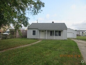 Building Photo - 4319 Standish Dr
