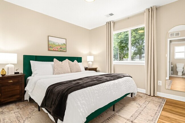 Foto del edificio - 18459 Sharon Ln