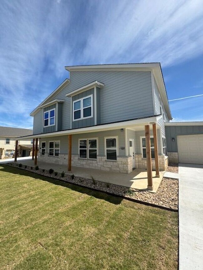 Foto del edificio - 3/2/2 - Peaster ISD - NO WATER BILL