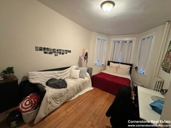 Building Photo - FENWAY (NEU) 3 BR Apt - 9/1 - NO BROKER FEE