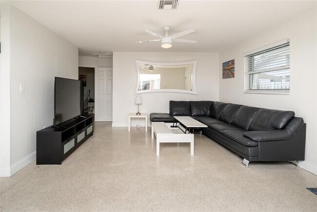 Foto del edificio - 1471 NW 10th St
