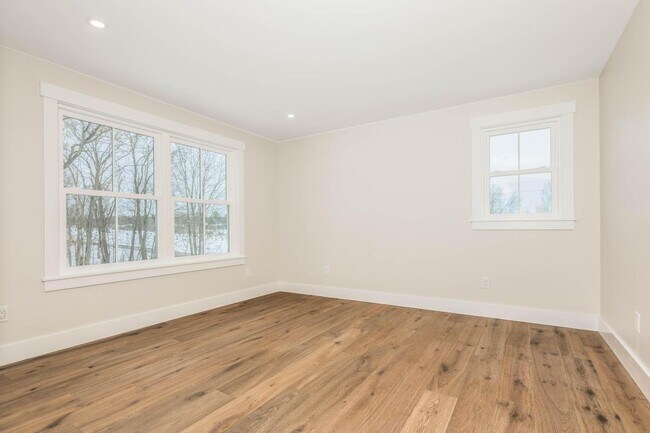 Foto del edificio - 539 Portsmouth Ave