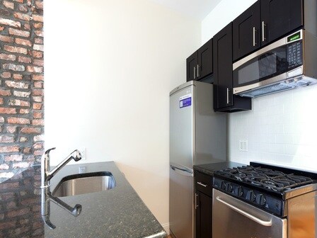 Building Photo - 364 State St