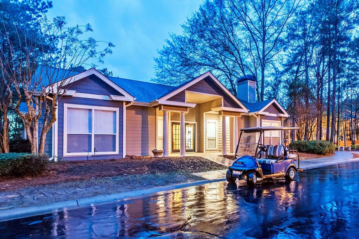 Balmoral Village Apartments Peachtree City, GA