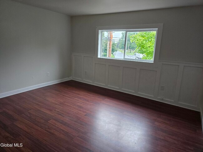 Foto del edificio - 3206 Guilderland Ave