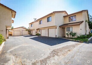 Building Photo - 10710 El Camino Real