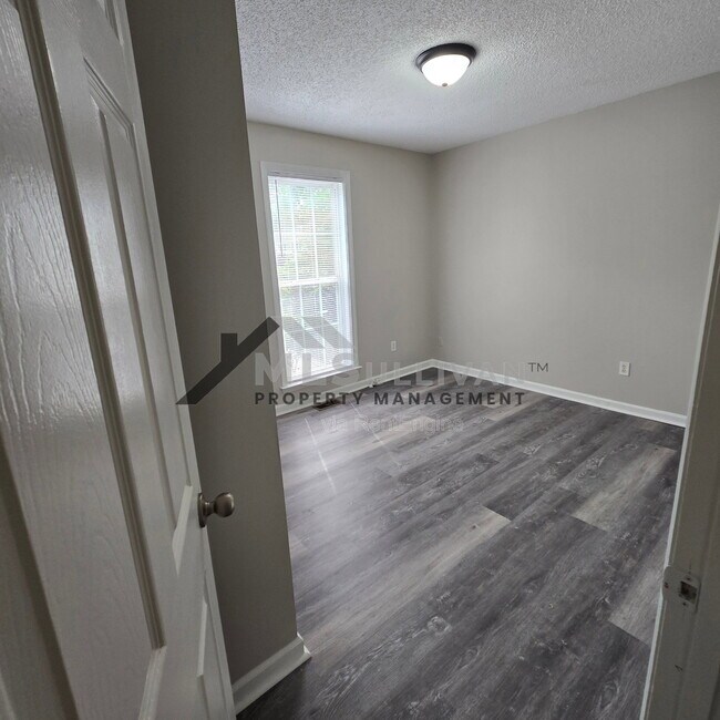 Foto del edificio - 5505 Drum Inlet Pl
