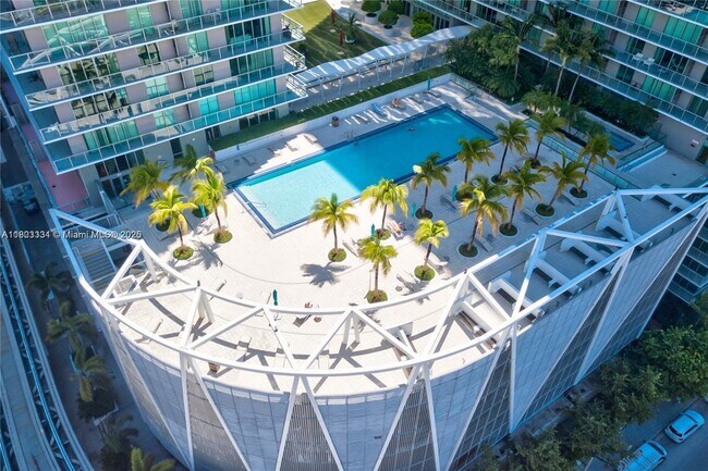 Foto del edificio - 1111 SW 1st Ave