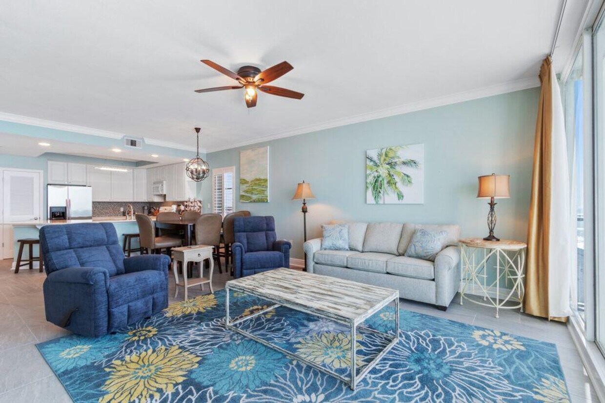 Foto principal - 365 E Beach Blvd