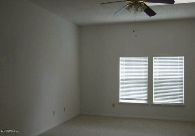 Building Photo - 221 Brookchase Ln W