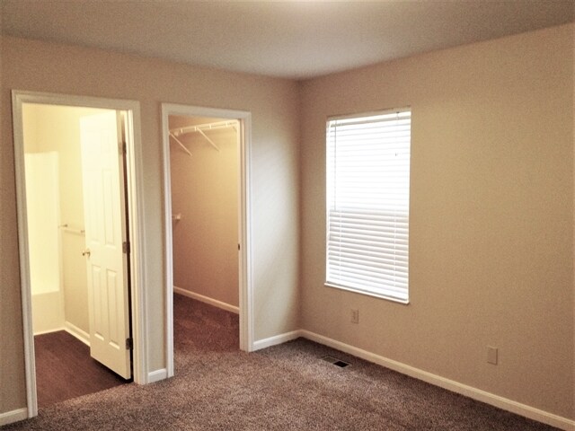 Foto del edificio - 8492 Moonstone Ct