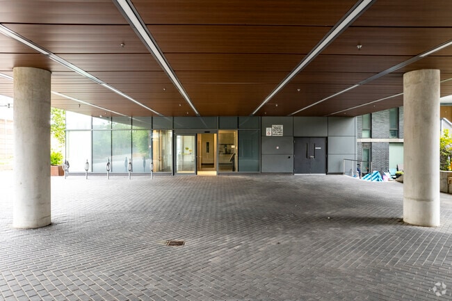 Entrance - Zachary Court