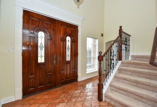 Building Photo - 18603 Point Lookout Dr